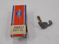 NOS Briggs & Stratton 298821 Throttle Shaft / Lever Genuine OEM Service Part