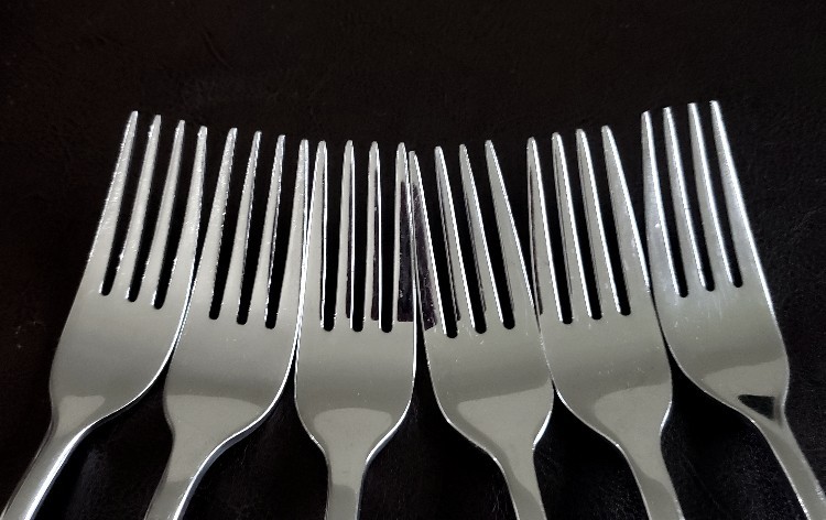Oneida Icarus Stainless Dinner Forks Flatware Glossy K221 Lot of 6 gallery
