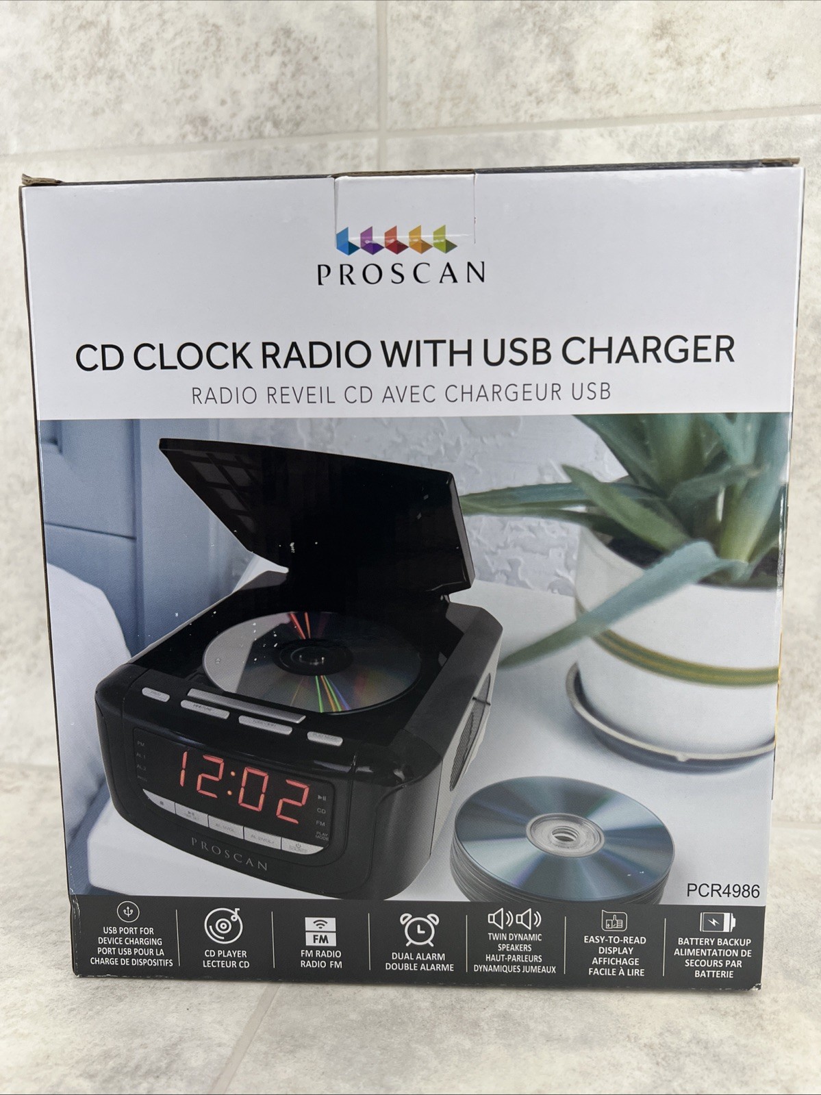Proscan PCR4986 Easy Read Display CD Player Clock Radio With USB Charger/NIB gallery