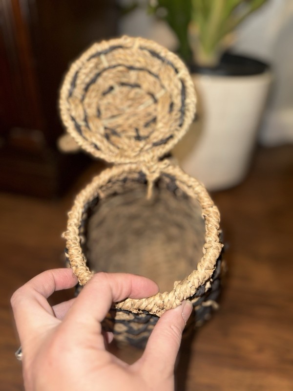 Handmade Pineapple Shaped Wicker Rattan Basket w/Lid Brown Beige 14" Tall Décor gallery