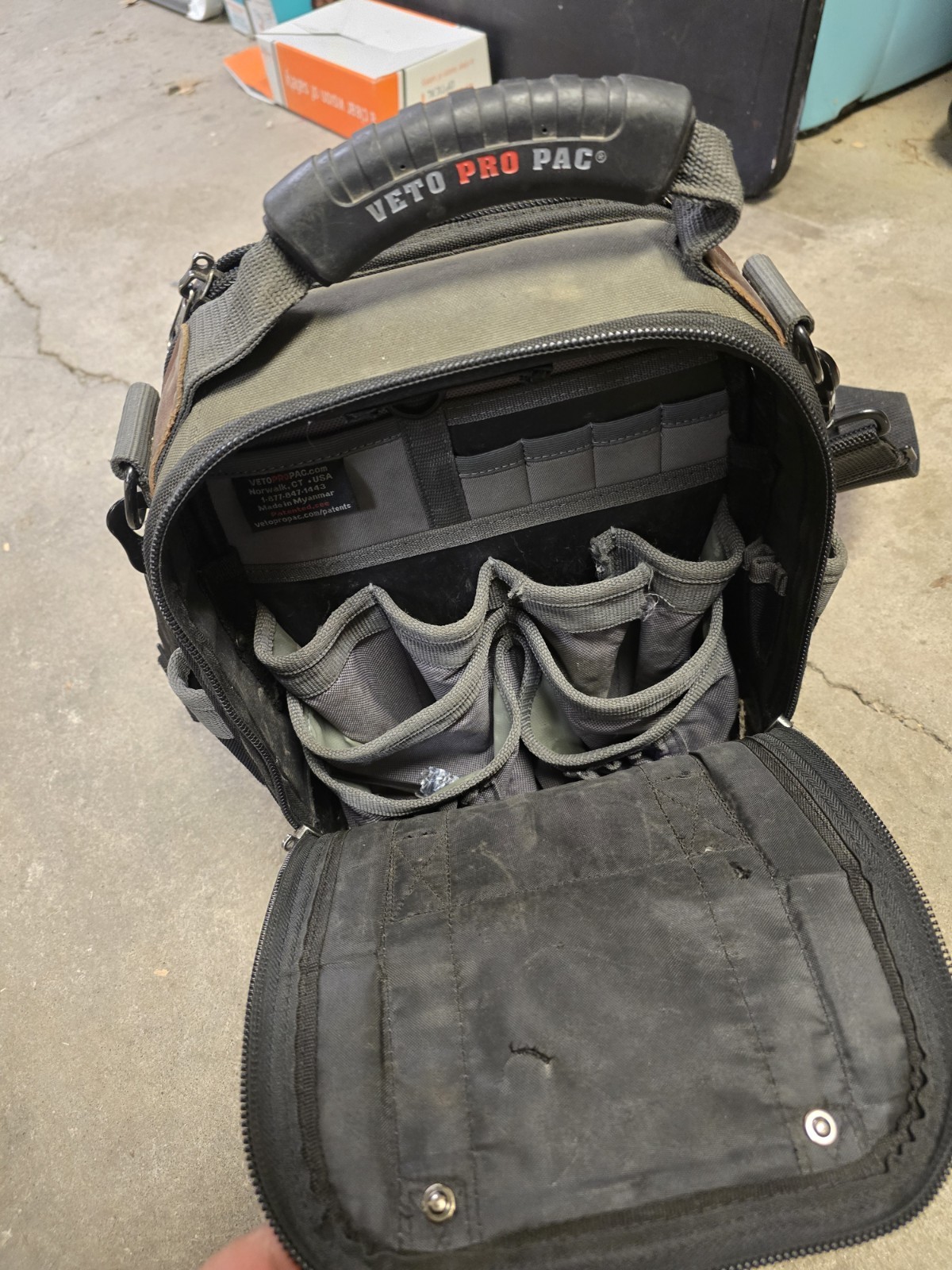 Veto Pro Pac Tech-MCT Compact Nylon Tool Bag Black/Gray w/ Shoulder Strap gallery