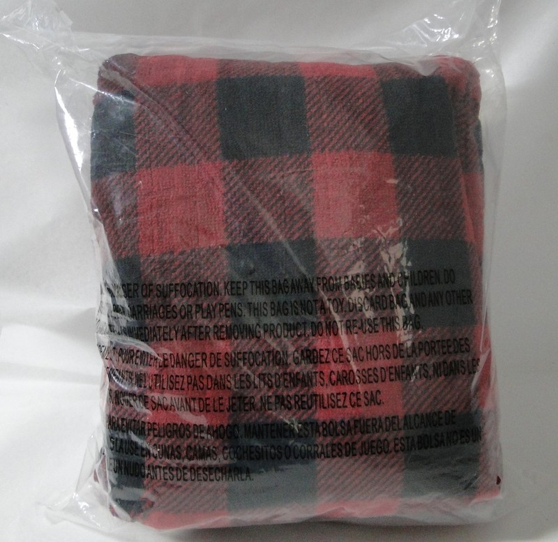 Sunbeam Royal Luxe Heated Throw Red Black Plaid 50 x 60 inches NEW SEALED ! gallery