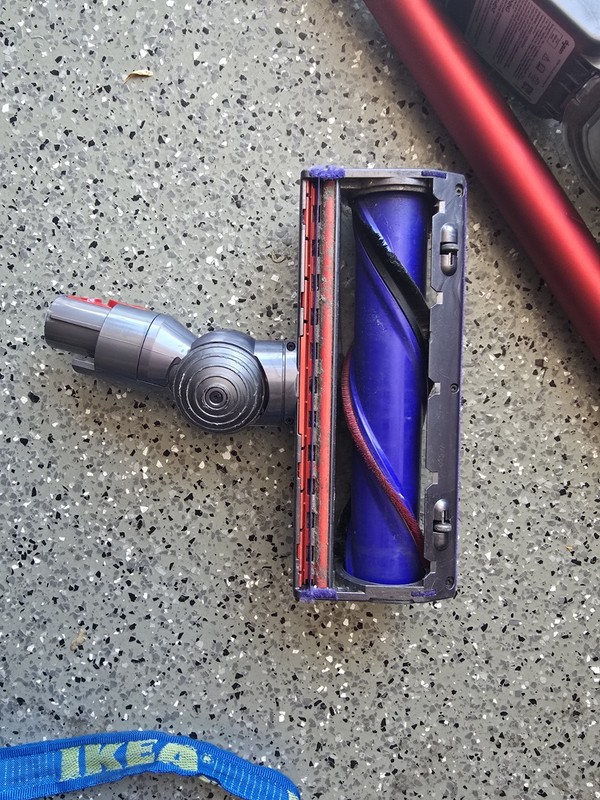 Dyson V8 Motorhead Origin Codless Stick Vacuum Cleaner - Red gallery