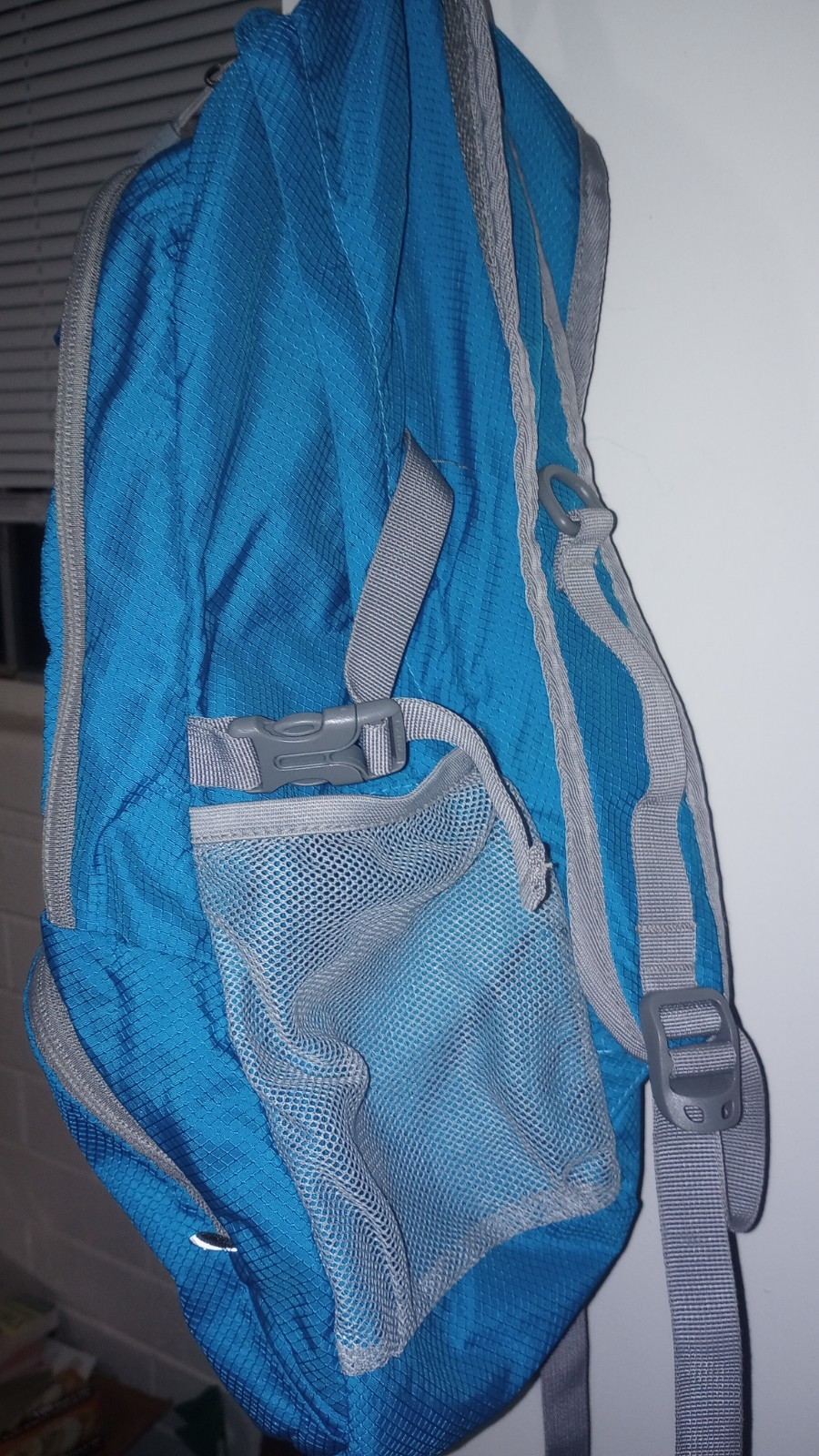 ZOMAKE Lightweight Packable Backpack - 30L Foldable Hiking Daypack - Blue, Good  4
