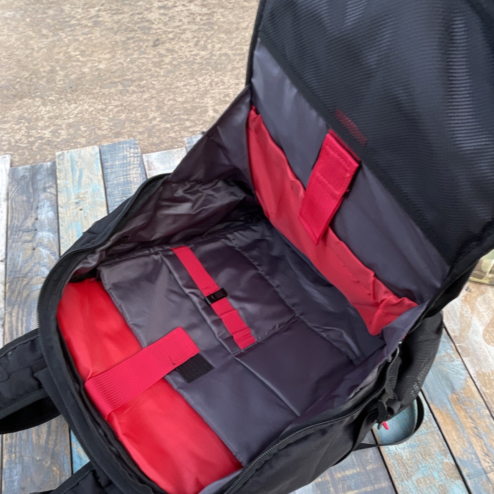 Kingslong Hiking Backpack Black Red Zip Hard Front Panel Padded Straps 5