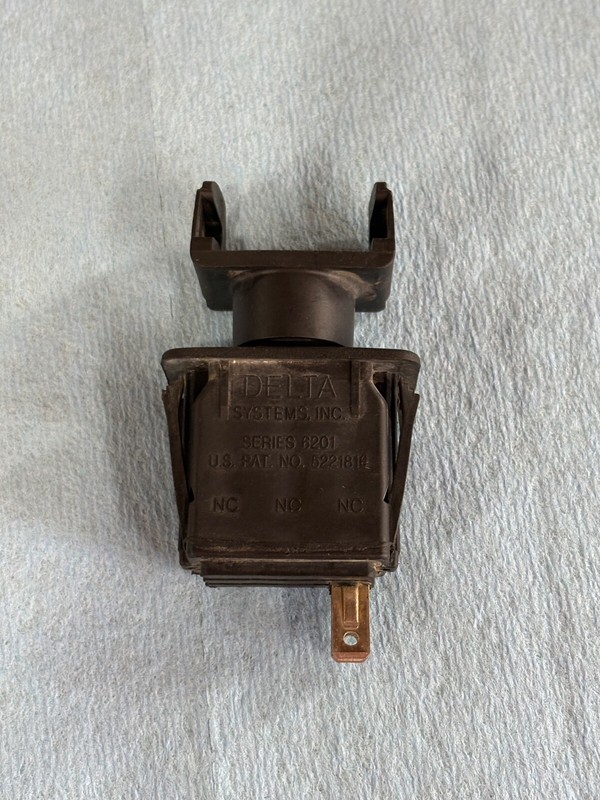 John Deere 335 Headlight Switch AM127395 gallery