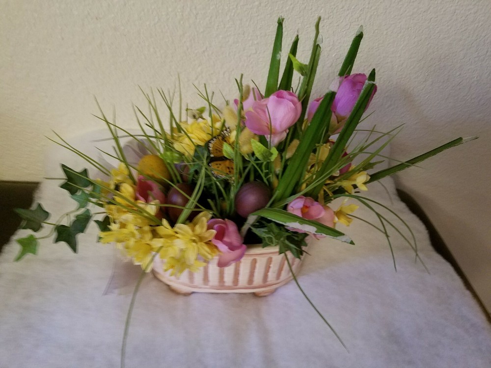 Ceramic Plant Pot and Artificial Easter Eggs & Flowers Pink Lily Yellow 8 x 4"