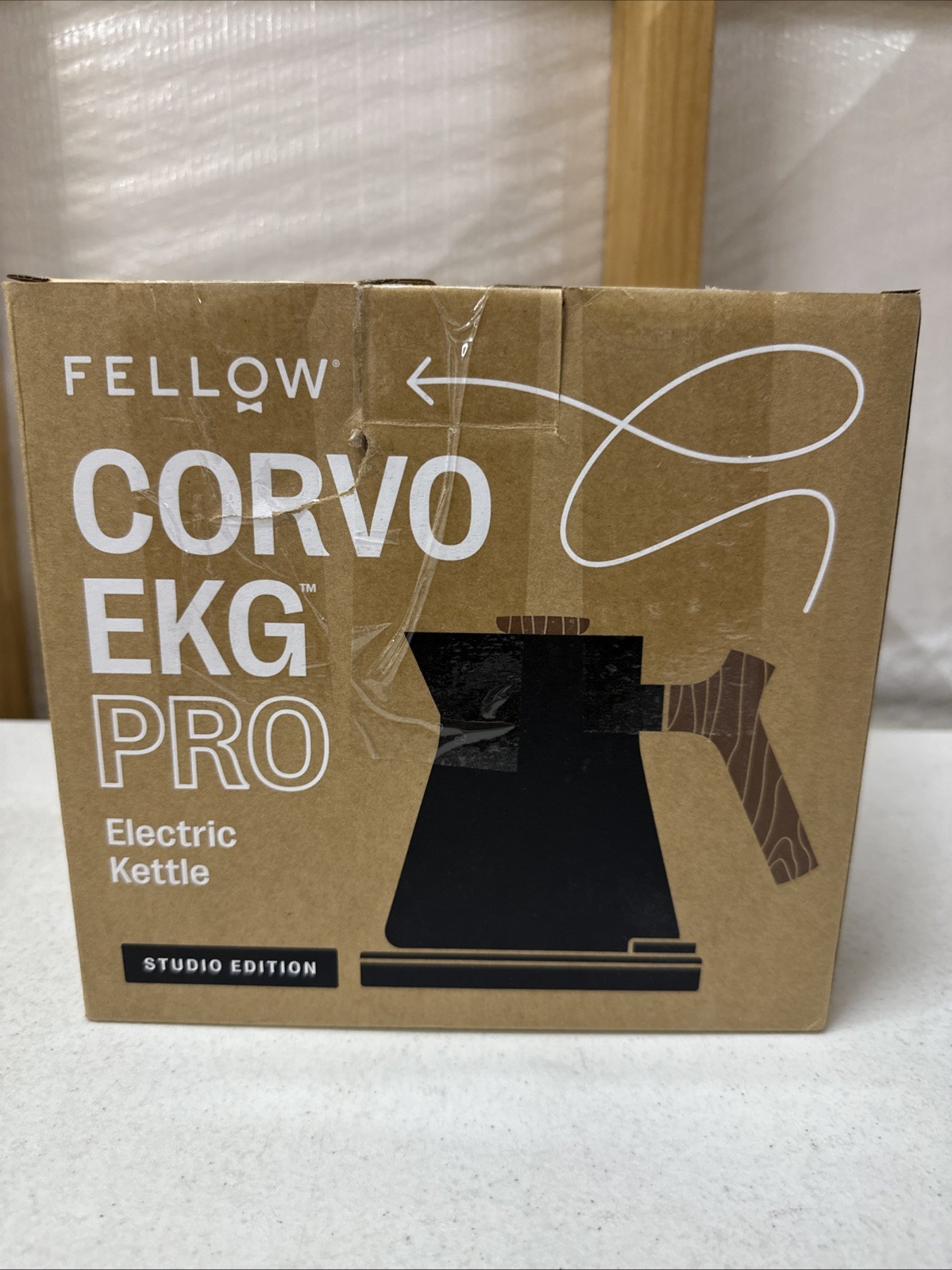 FELLOW Corvo EKG Pro Studio Edition Electric Tea Kettle - Black OPEN BOX gallery