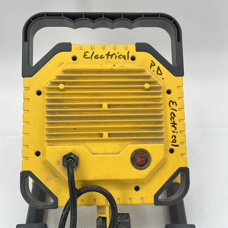 Intertek Portable Work Light, Model 6335, 120 Vac, 60 Hz, 45 W. {LL}. gallery