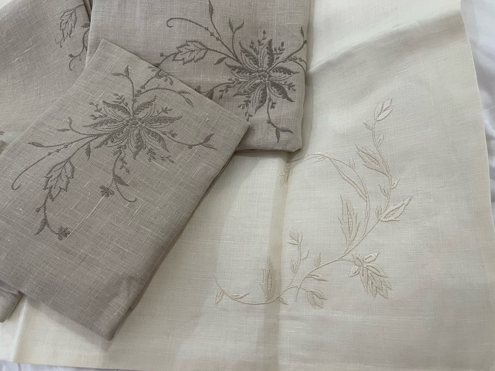 Restoration Hardware Ukraine New (4pc) Shams 100% Linen Embroidery Floral gallery