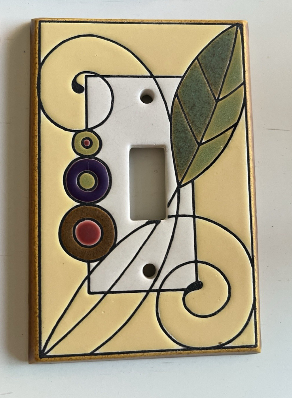 All Fired Up Canada Leaf Spiral Single Switchplate Ceramic AG305 Yellow Green gallery