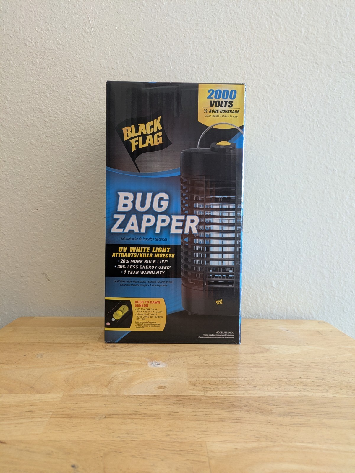 Black Flag 2000 Volt Electronic Insect Killer gallery