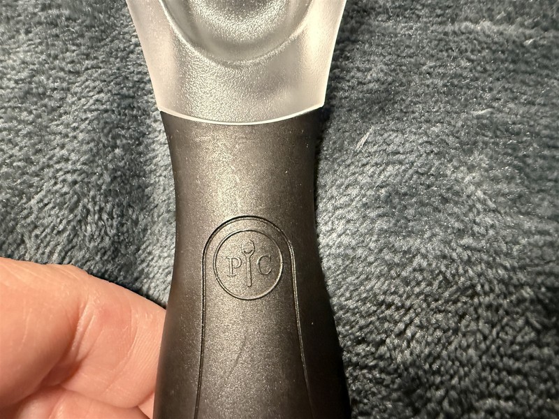 PAMPERED CHEF 1114 CORN KERNEL CUTTER TOOL WITH COVER "WASHED NEVER USED" gallery