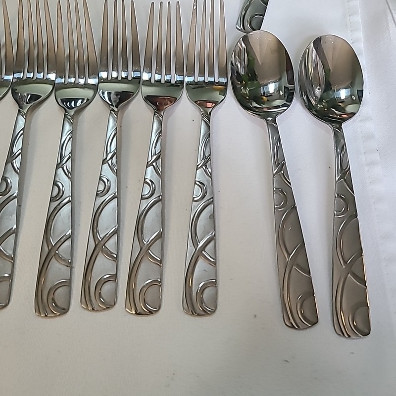 Cambridge Conquest Stainless Flatware Mixed Set Of 37 Forks Knives Spoons Servi gallery