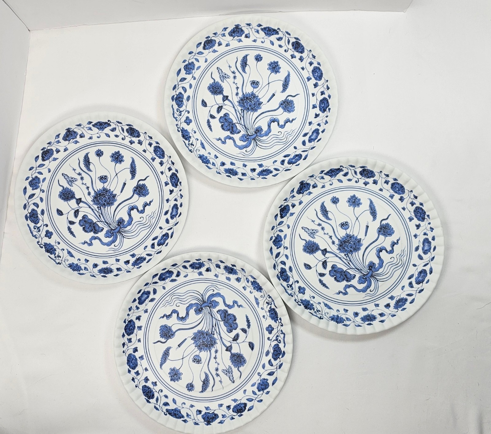 One Hundred 80 Degrees Blue Botanical Melamine Luncheon Plates Set of 4 9" Paper gallery