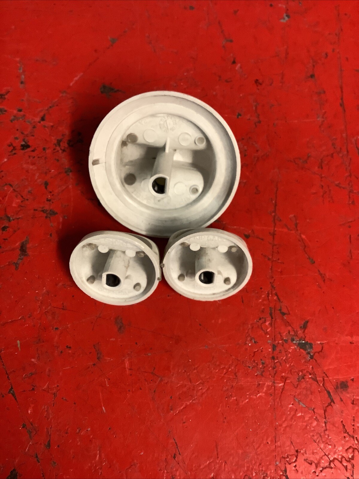 KENMORE LAUNDRY CENTER KNOW ((SET 3)) P/N 131652401 134044501 131873304 gallery