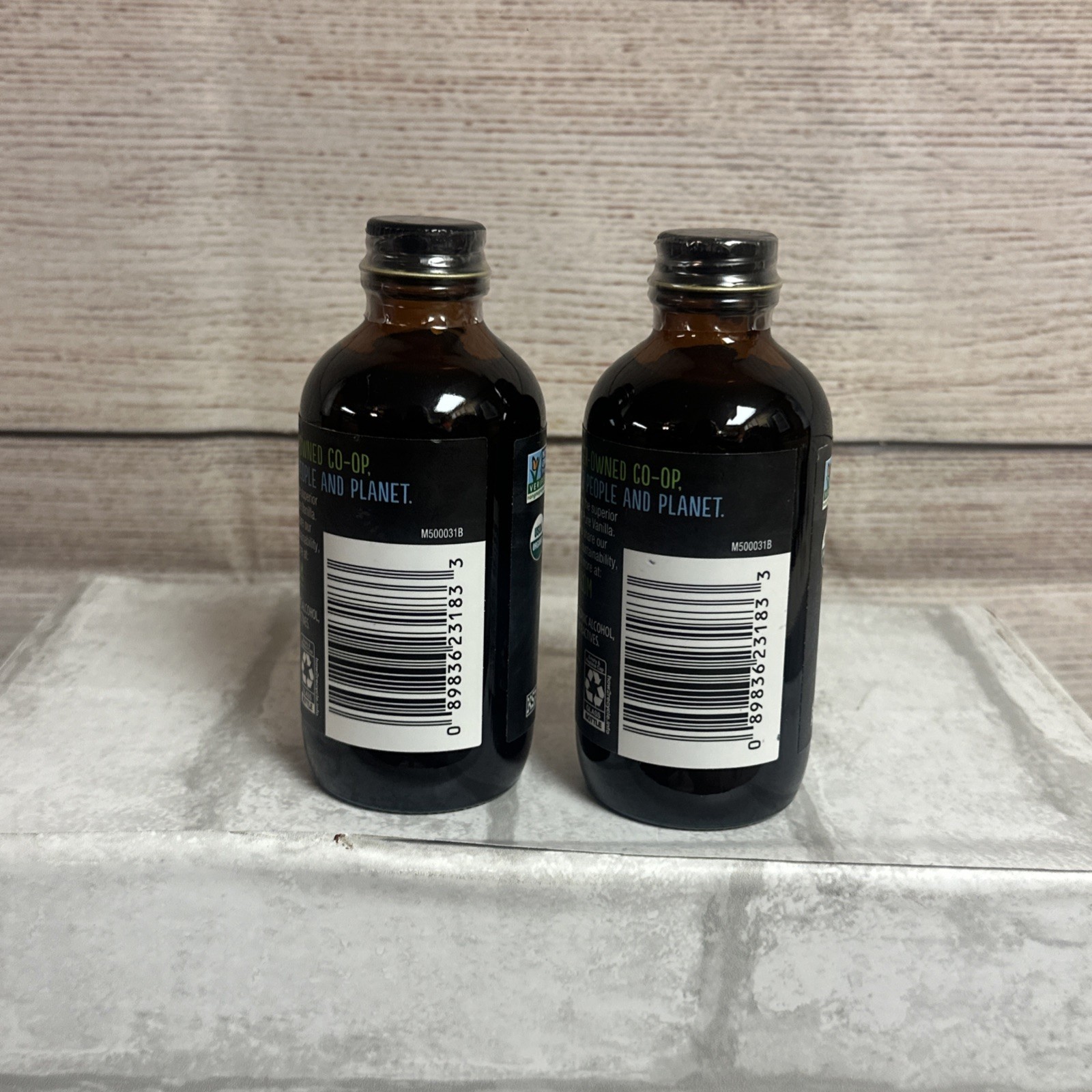 Pure Organic Vanilla Extract Frontier Coop 4 fl oz Exp 09/28 New/Sealed Lot Of 2 gallery