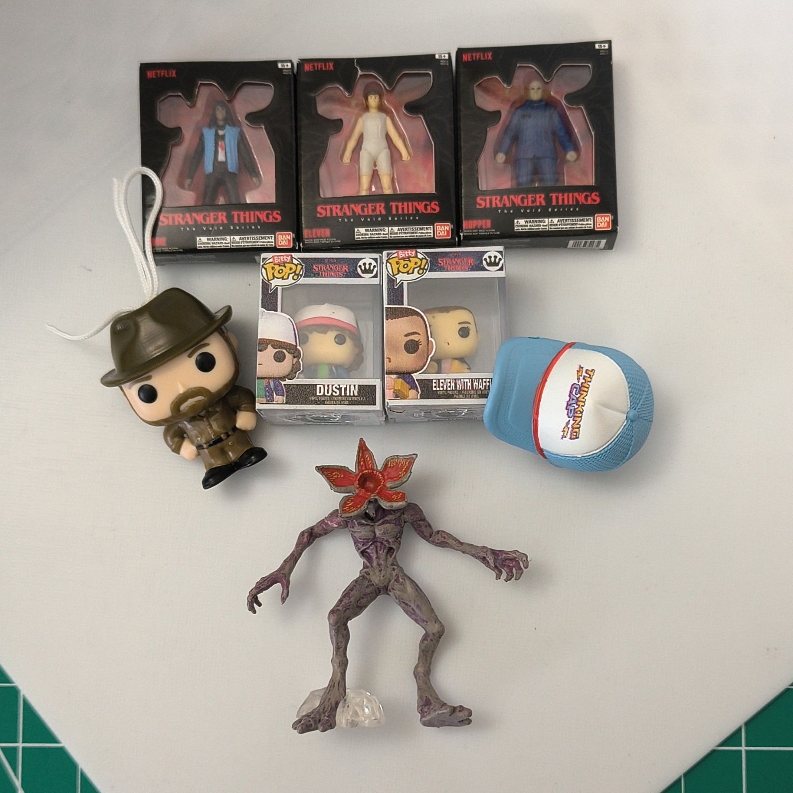 Stranger Things assorted lot with display shelf gallery