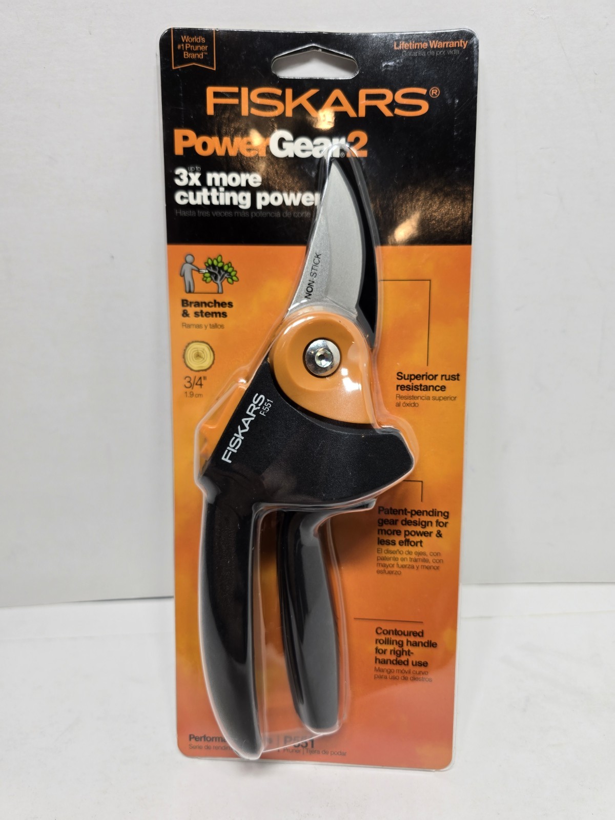 Fiskars P551 PowerGear2 Pruner 3X More Cutting Power 3/4” Capacity gallery
