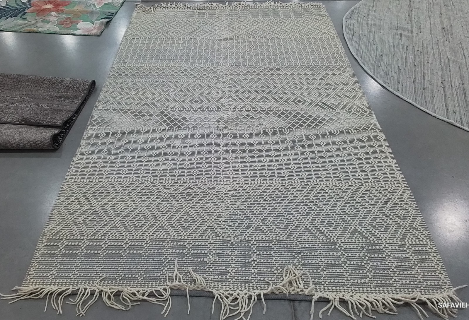 IVORY / GREY 6'-0" x 9'-0" Back Stain Rug, Reduced Price 1172780514 NAT852A-6 gallery