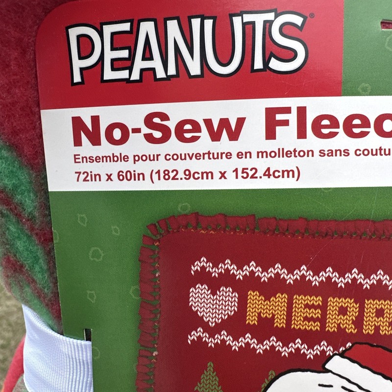 Peanuts Snoopy Woodstock Christmas Theme No Sew Fleece Throw Kit 72x60 gallery