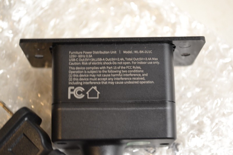 Furniture Power Distribution Unit WL-BK-2U1C gallery