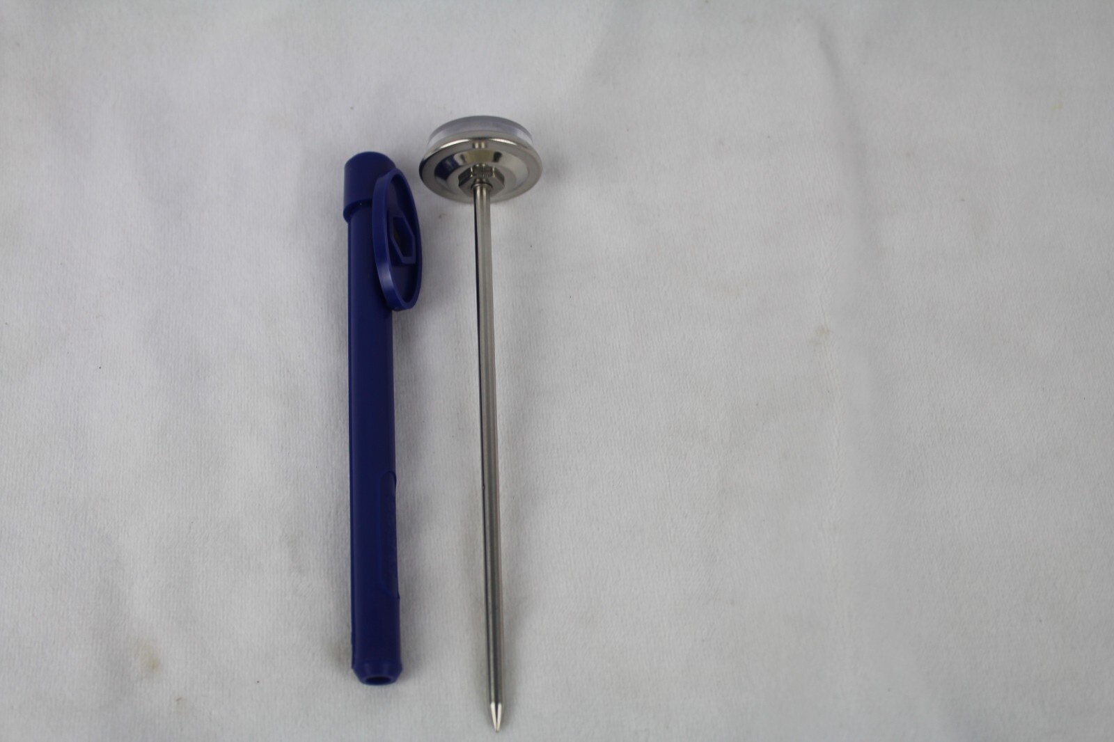 2 Pack Sysco 1" Round Meat Food Thermometer 0°-220°F w/Anti-Microbial Additive gallery