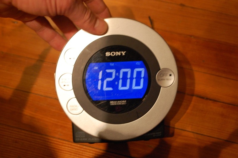 Sony Dream Machine ICF-CD3iP FM/AM Clock Radio w/CD Player iPhone Dock gallery