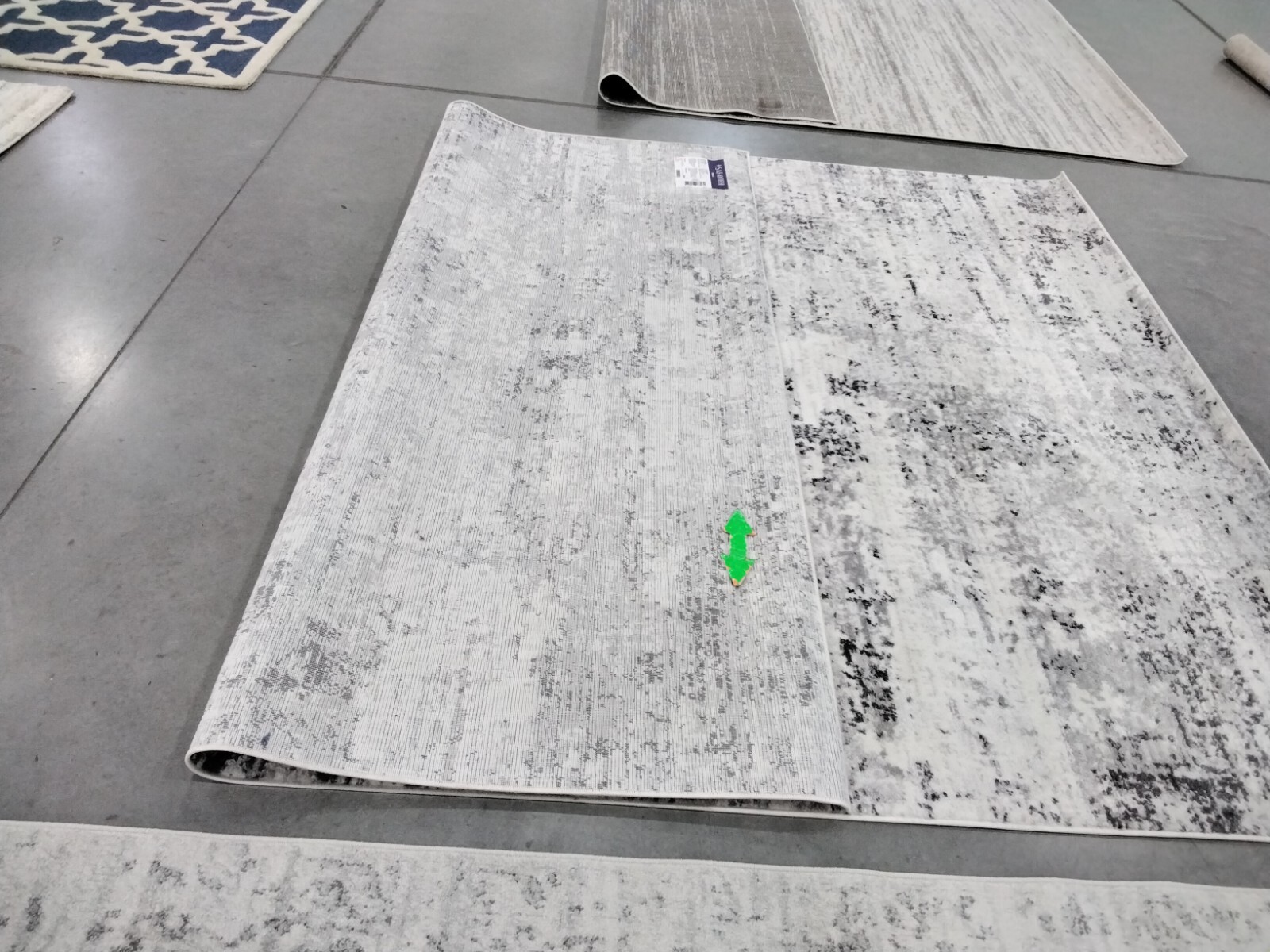 IVORY / GREY 8'-0" x 10'-0" Back Stain Rug, Reduced Price 1172763996 ALA700C-8 gallery