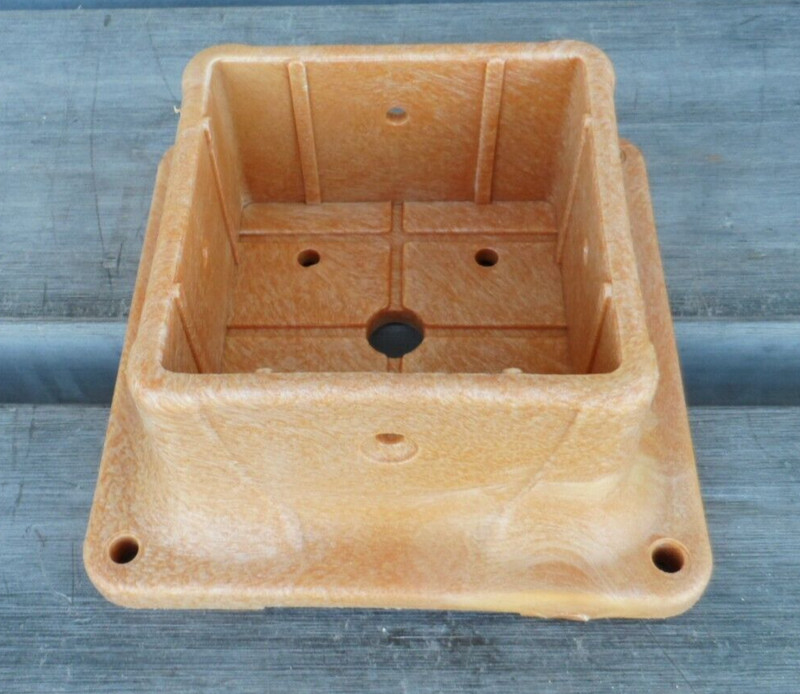 PEAK 4082 Plastic Post Anchor 4" x 4" - Redwood gallery