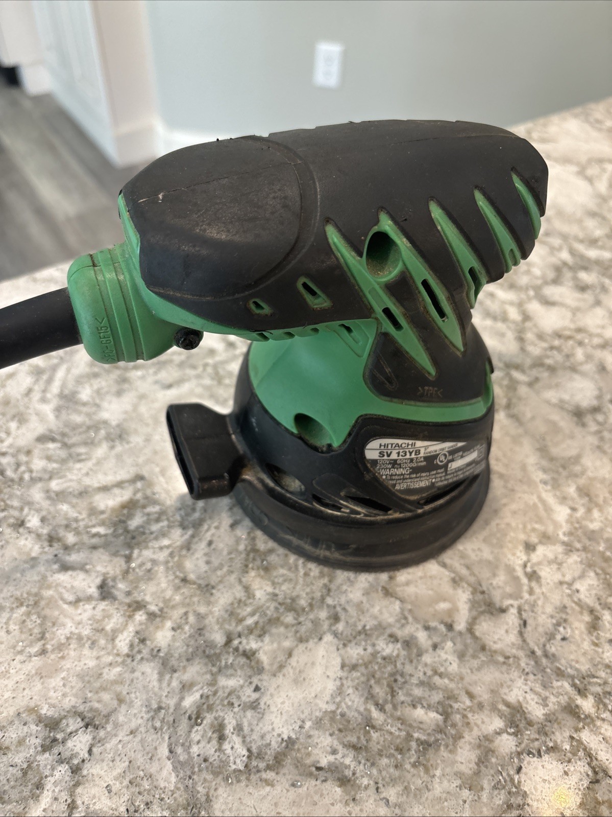 Hitachi SV13YB 2 Amp 5 in. Single Speed Orbit Sander - READ DESCRIPTION!! gallery