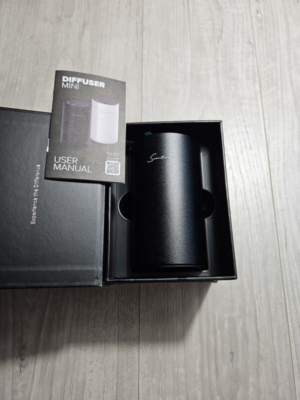 💥SCENTIMENT MINI OIL DIFFUSER BLACK COLOR gallery