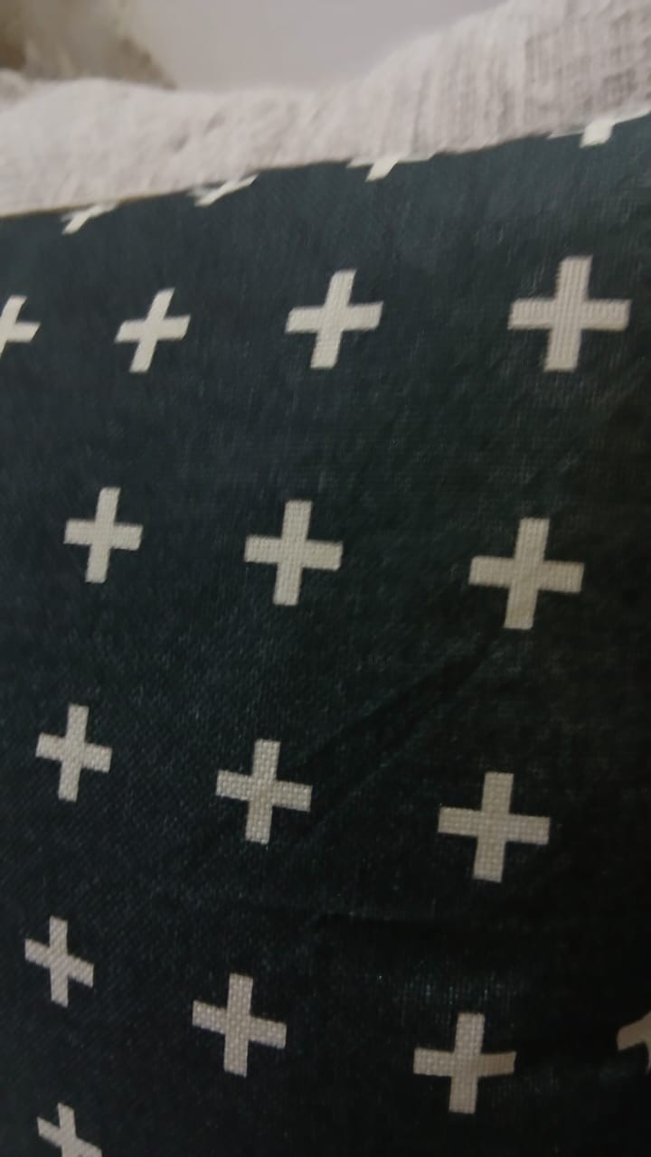 English: Modern Decorative Throw Pillow Cover 45x45cm - Dark Green & White Cross gallery