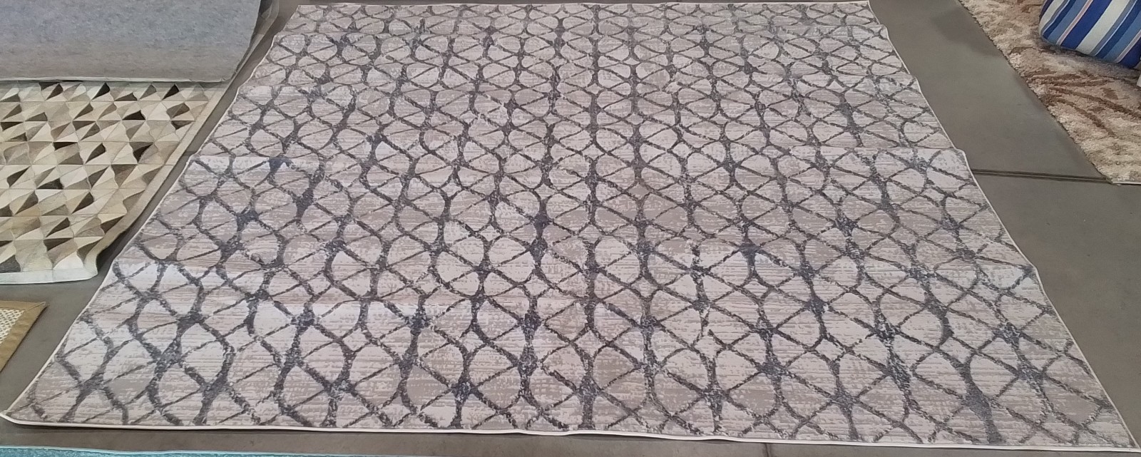 GREY / BLUE 9'-0" x 9'-0" Back Stain Rug, Reduced Price 1172775133 ALA792F-9SQ gallery