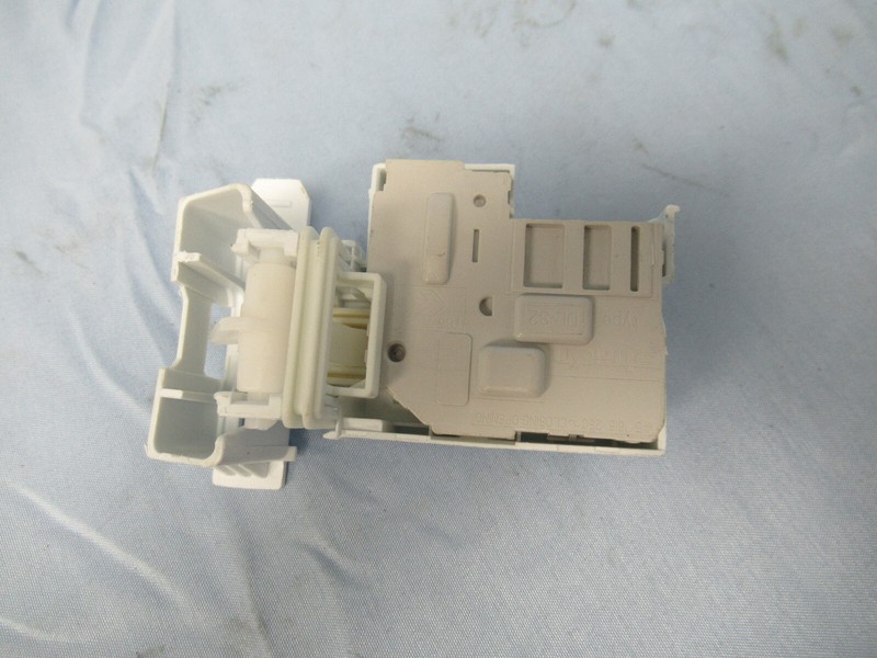 Frigidaire Stack Unit Washer/Dryer Washer Door Lock 137353300 (Lot #30) gallery
