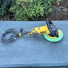DEWALT Buffer Polisher, 7”-9”, 12 amp, Variable Speed Dial 0-3,500 RPM’s DWP849X