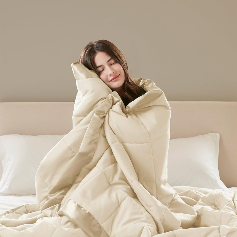 Windom down Alternative Blanket, Premium 3M Scotchgard Moisture gallery