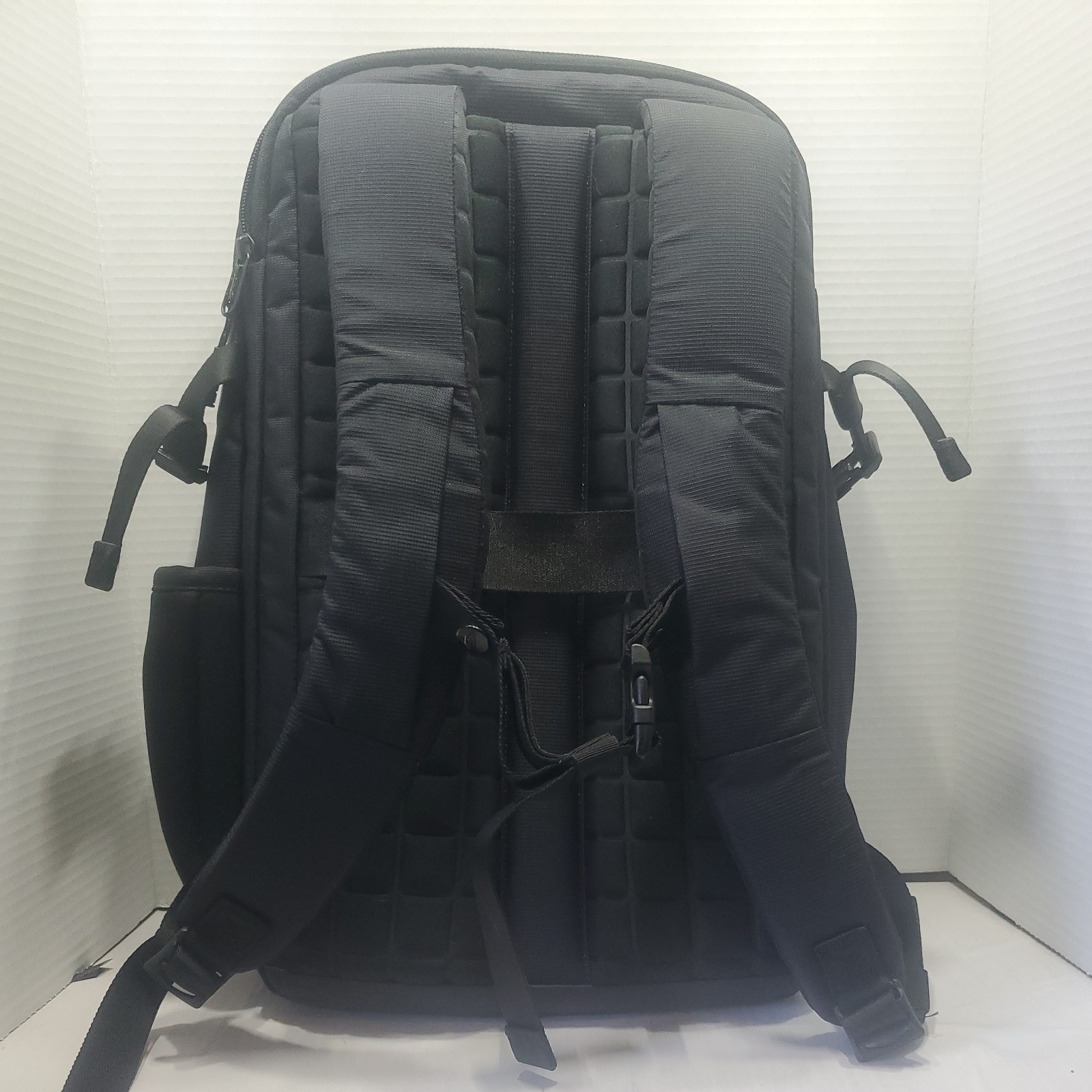 TimBuk2- The Division Pack TSF17 Laptop/Backpack BAG pre-owned  4
