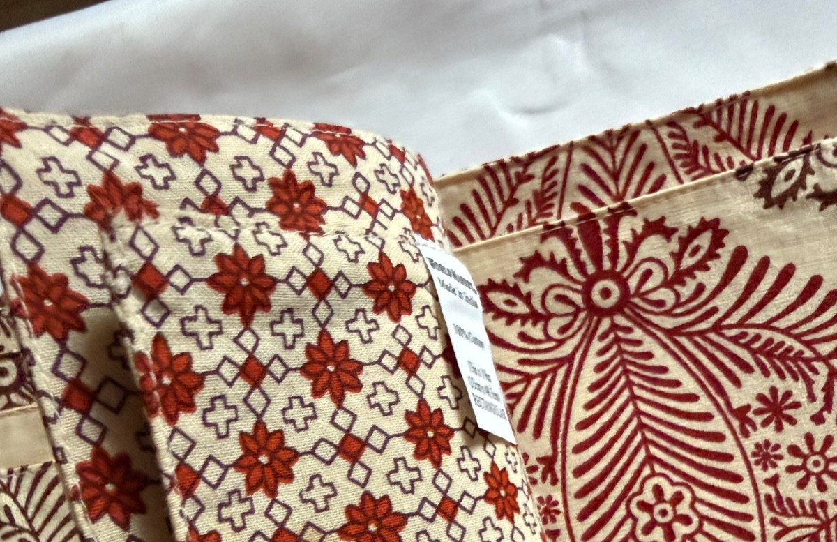 World Market Placemats Red Dark Purple Brown Cotton Set Of 7 NEW gallery