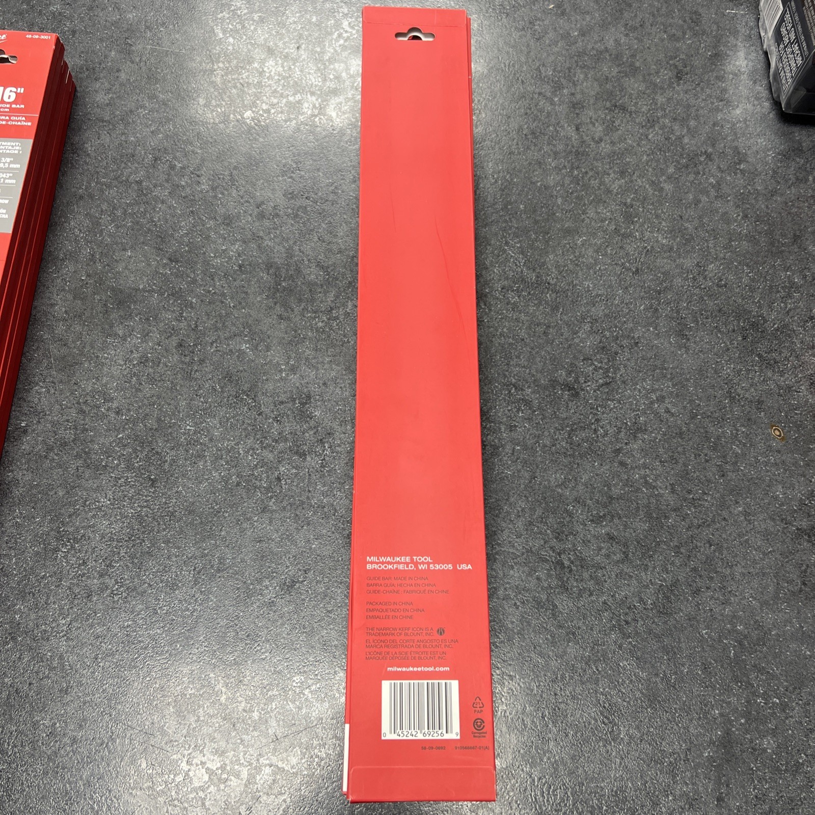 Milwaukee Tool 49-16-2756� 14 In. Replacement Guide Bar For M18 Fuel Chainsaw gallery