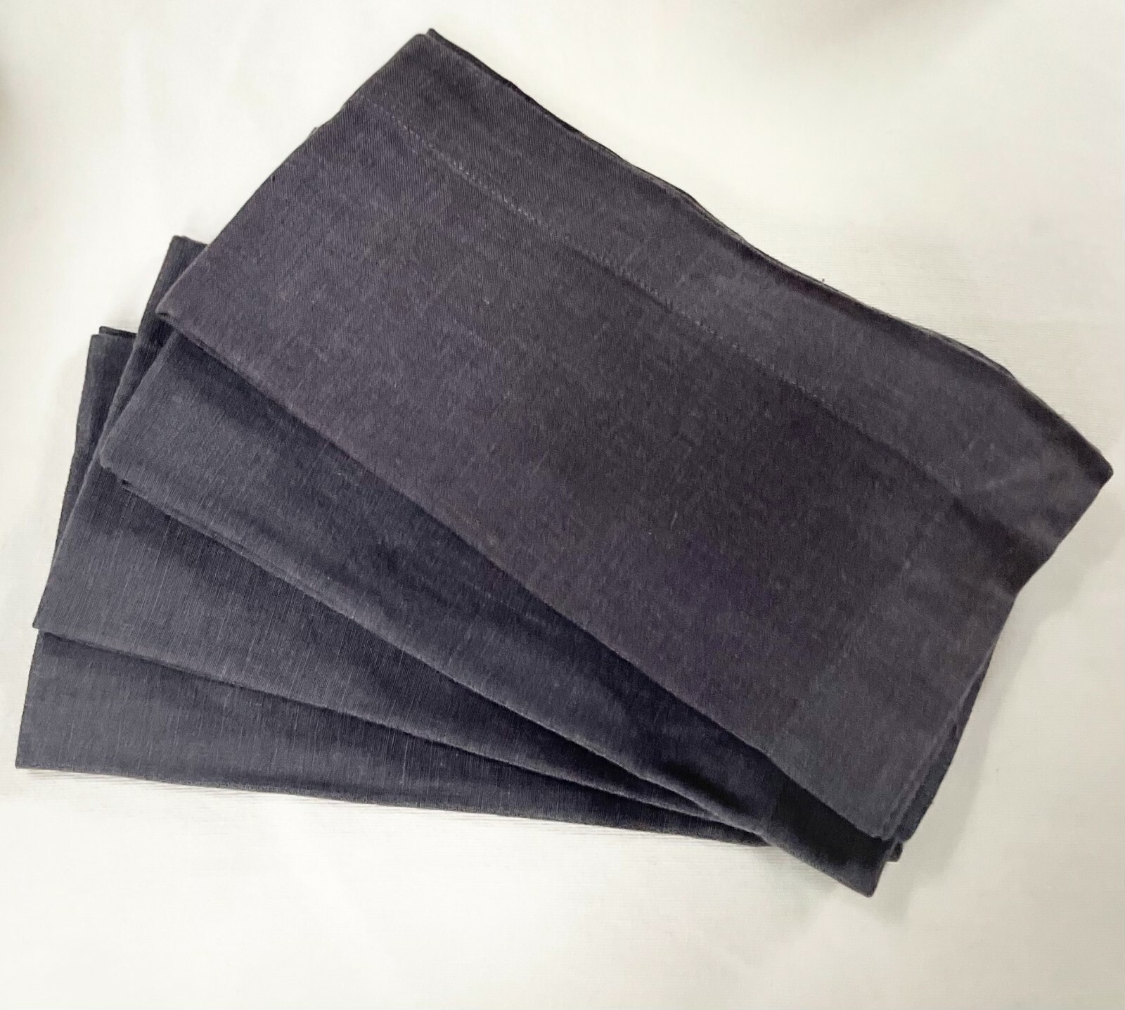 4 Belgium Linen Napkins - Gray gallery