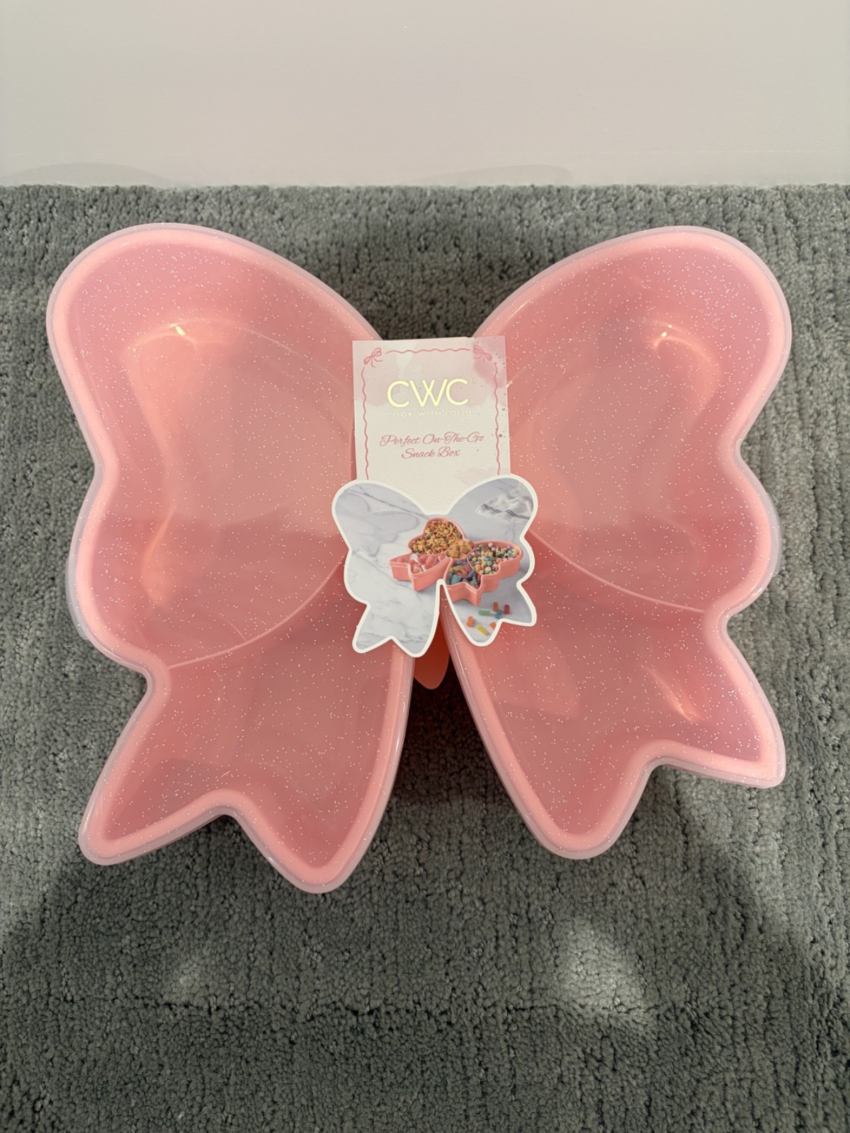 Cook With Color Large Sparkle Bow Snack Box Food Storage Container Valentine gallery