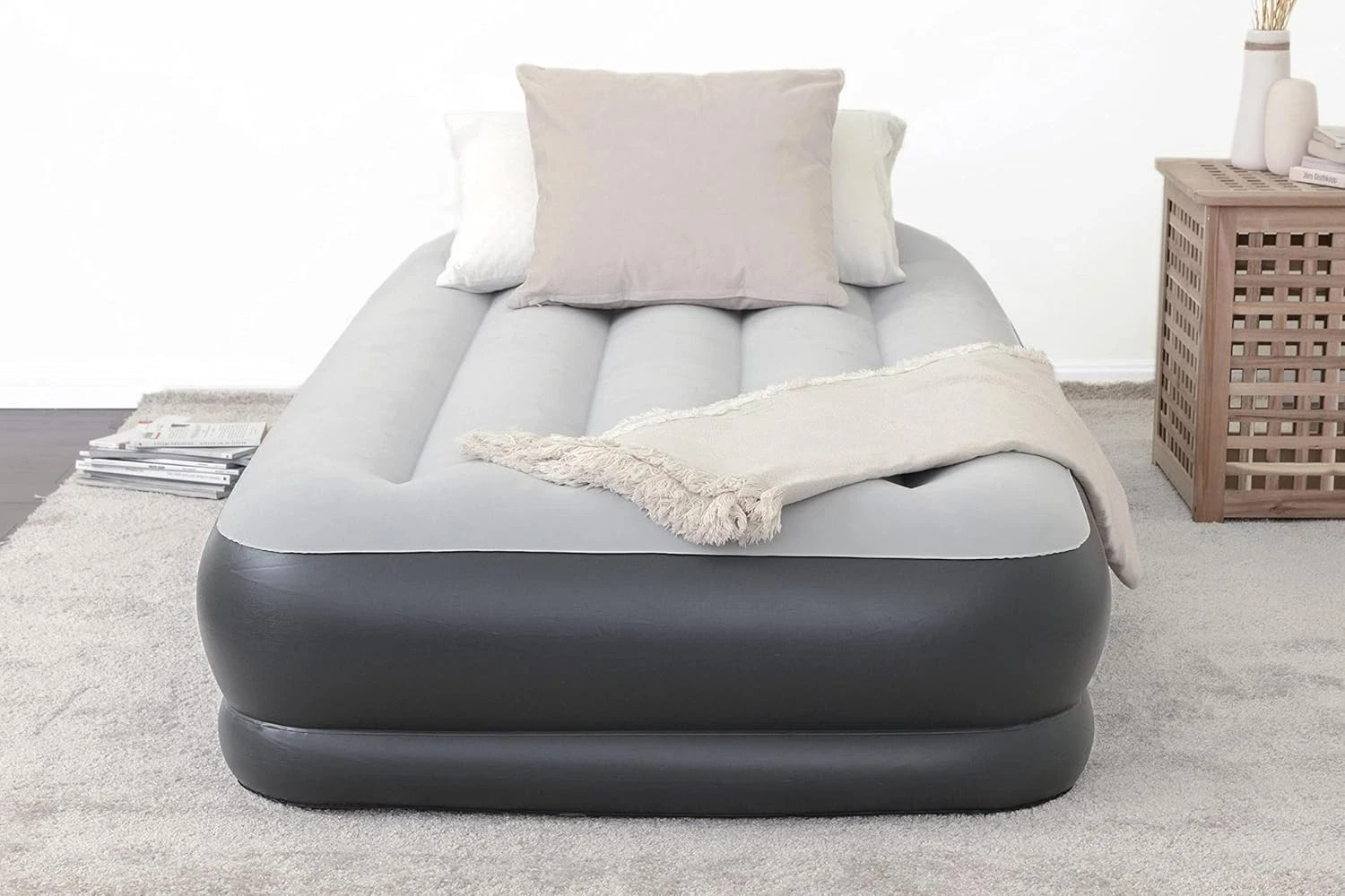 Sleeplux Durable Inflatable Air Mattress With Built-In Pump Pillow USB Charger gallery