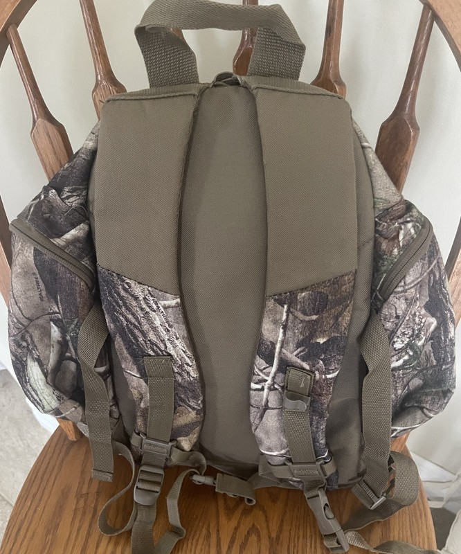 New Fieldline  Camo Back Pack With Flaws Missing Bottom Piece See Pic 3 2