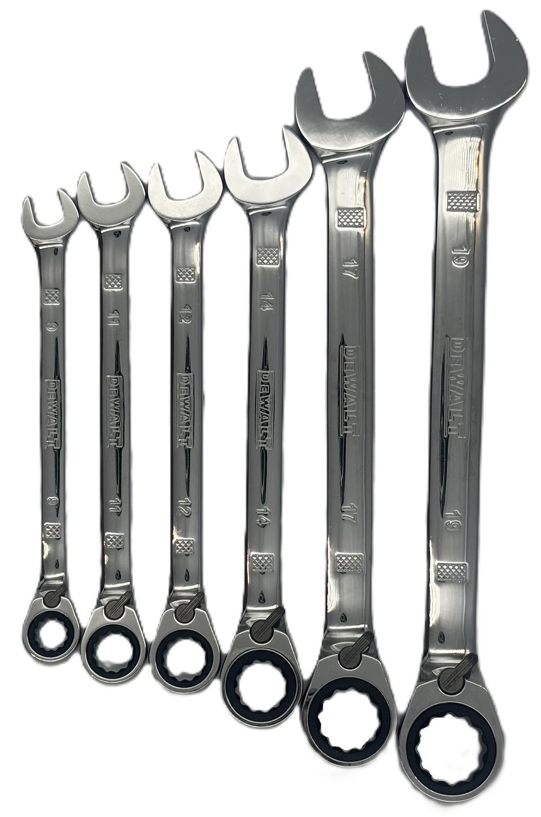DeWalt 6-Piece Reverse Ratcheting Combination MM Wrench Set - Polished Chrome gallery