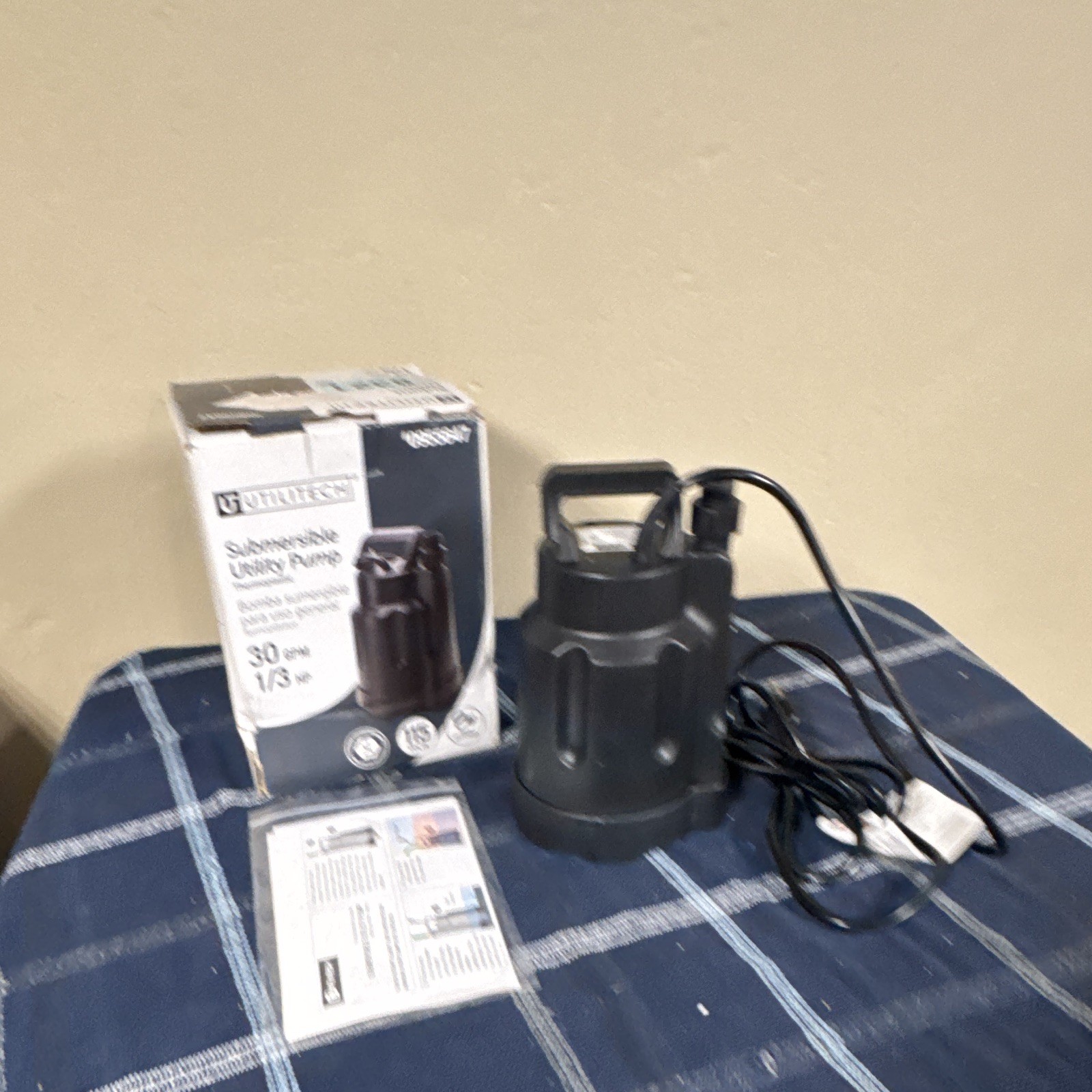 Utilitech Submersible Utility Pump 1/3 HP 30 GPM 115V Thermally Protected gallery