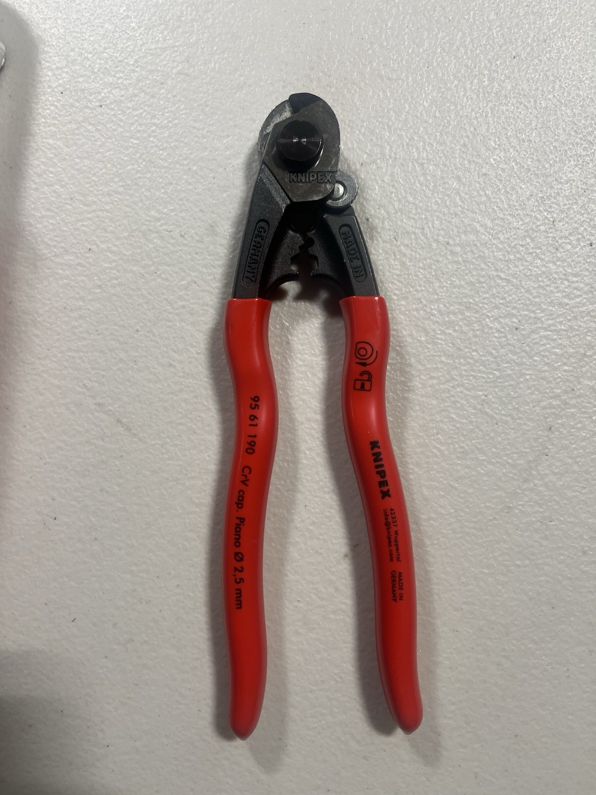 Knipex Tools 95 61 190 SBA Wire Rope Cutters, 7-1/2 inches gallery