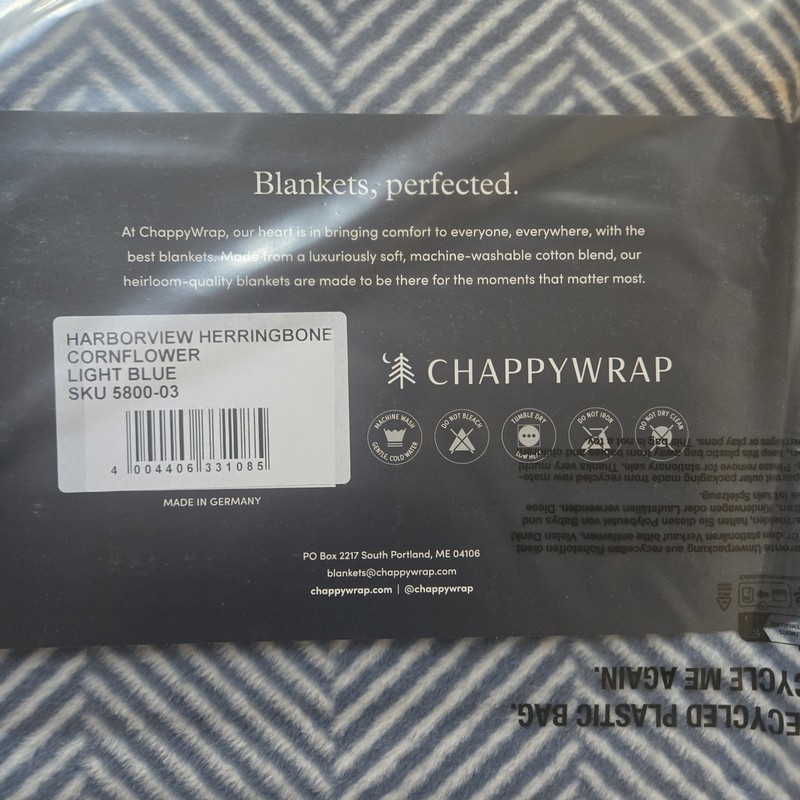 ChappyWrap Reversible Blanket 60"x80" Harborview Herringbone Cornflower gallery
