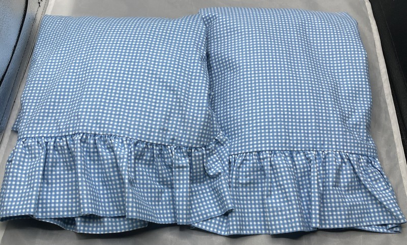 RALPH LAUREN SMALL GINGHAM BLUE RUFFLED PAIR OF KING SHAMS EUC gallery