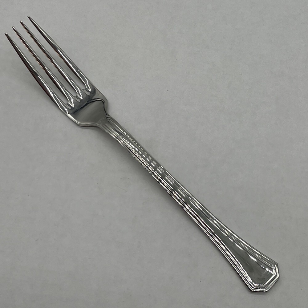 Oneida Silver Bach Fork 7.75", Stainless 18/10 Glossy